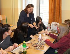 Handarbeit mit Perlen